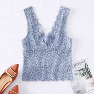 🆕🤍Blue Lace Tank Top